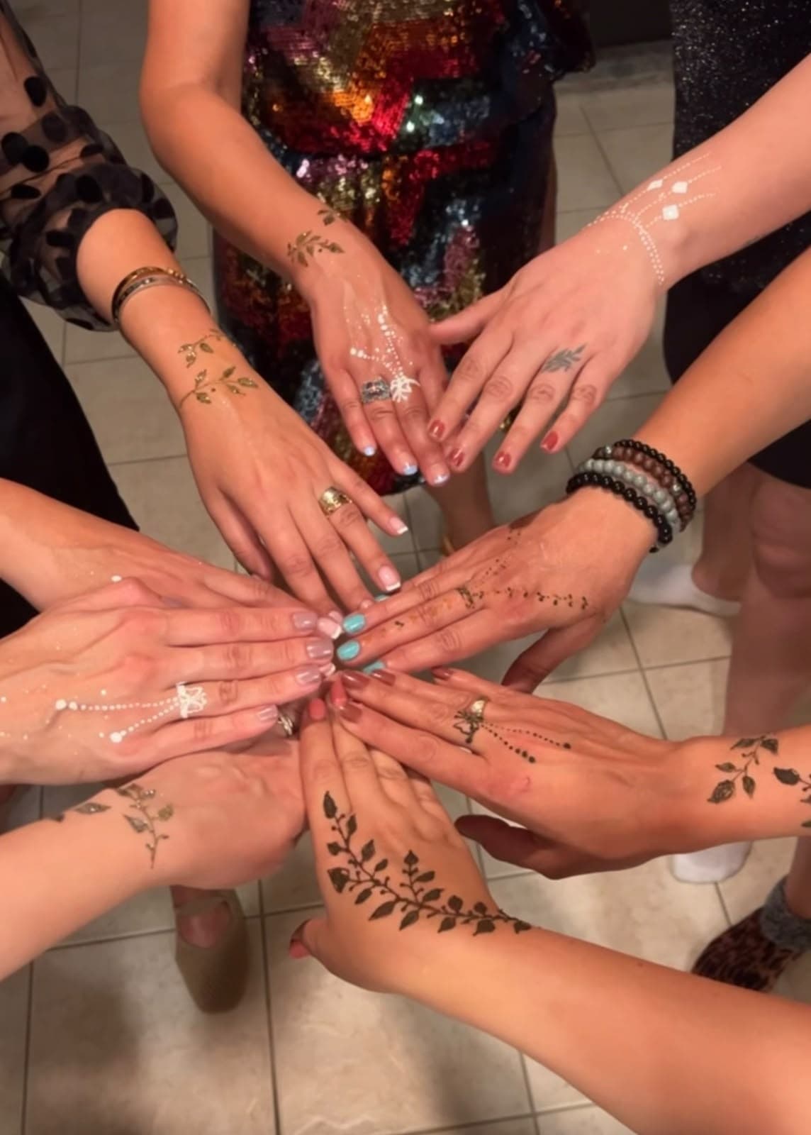 Modern Henna Art — Goli's Face & Body Painting